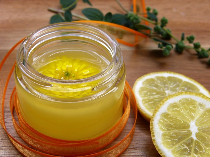 Huile essentielle soucis citron